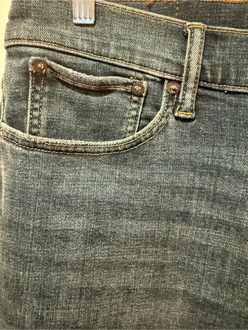 Lucky brand men’s stonewash denim